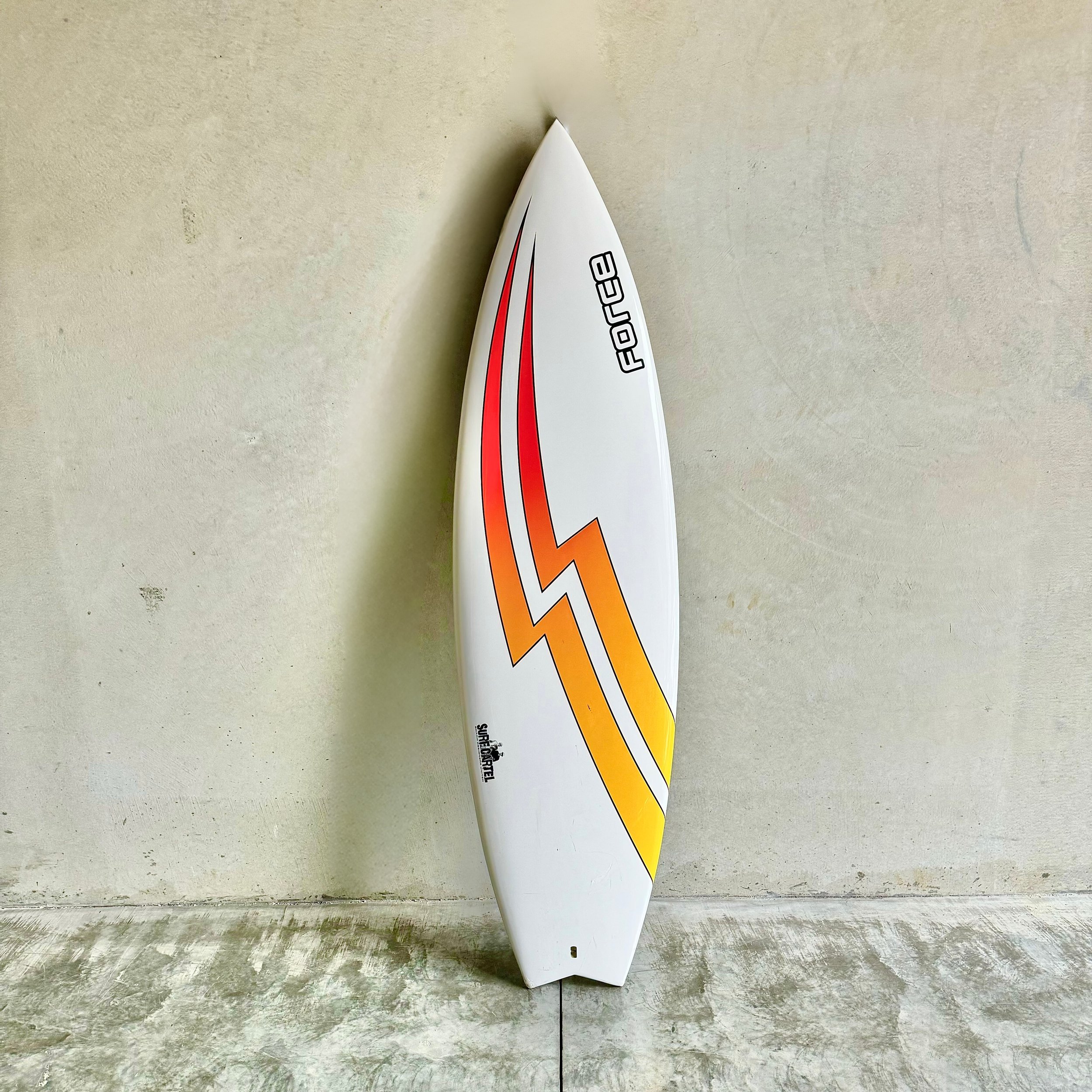 6'0“ SURFBOARD — SURF TRAX™